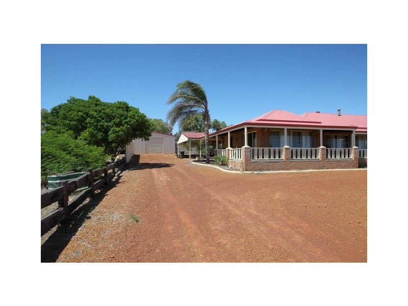 216 Cooper Street, Glenfield WA 6532