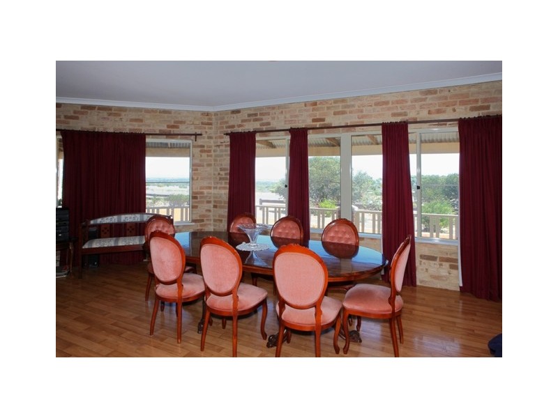 216 Cooper Street, Glenfield WA 6532