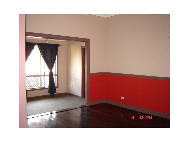 217 First Street, Wonthella WA 6530