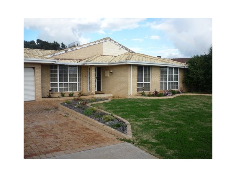 27 Glass Crescent, Mahomets Flats WA 6530