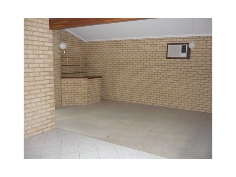 27 Glass Crescent, Mahomets Flats WA 6530