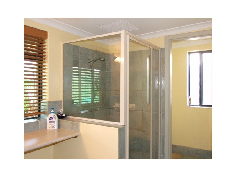 214 Giles Road, Moonyoonooka WA 6532