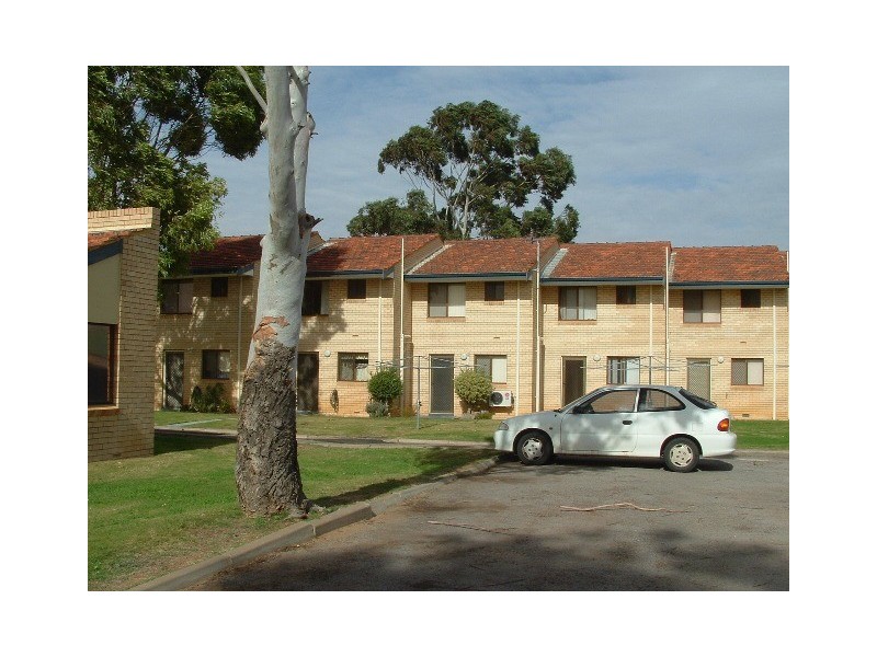 4/125 RAILWAY STREET, Bluff Point WA 6530