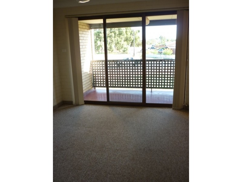 4/125 RAILWAY STREET, Bluff Point WA 6530