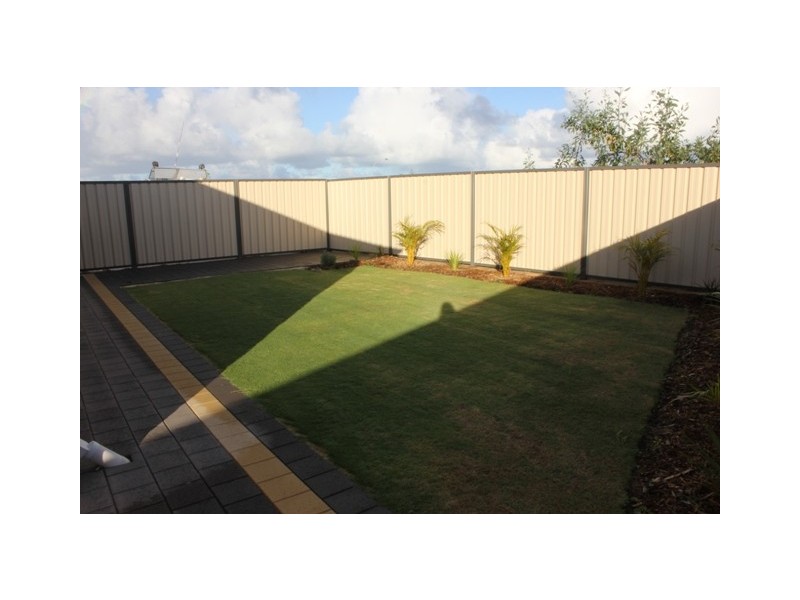 3 View Point Mews, Drummond Cove WA 6532