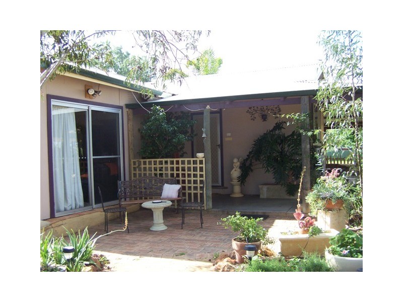 123 HALL ROAD, Waggrakine WA 6530