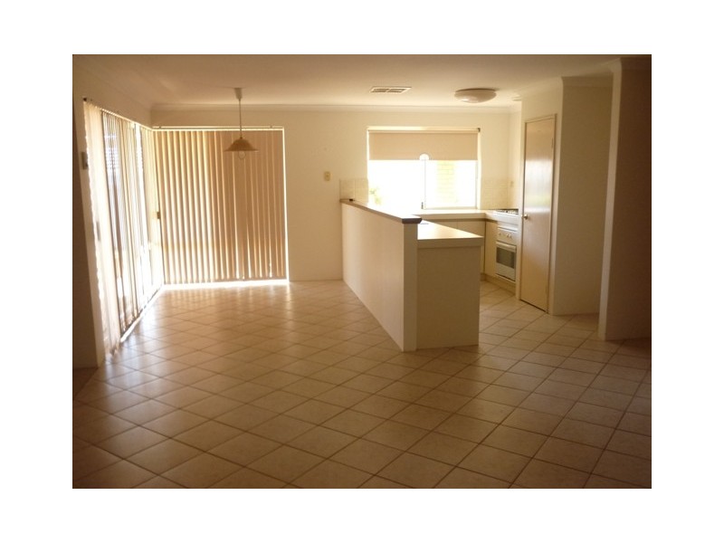 32 Bellimos Drive, Wandina WA 6530