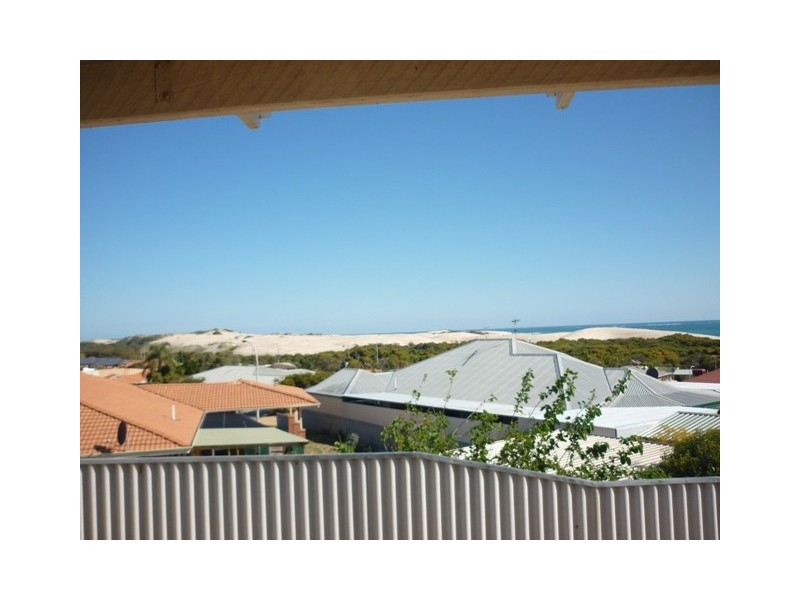 32 Bellimos Drive, Wandina WA 6530