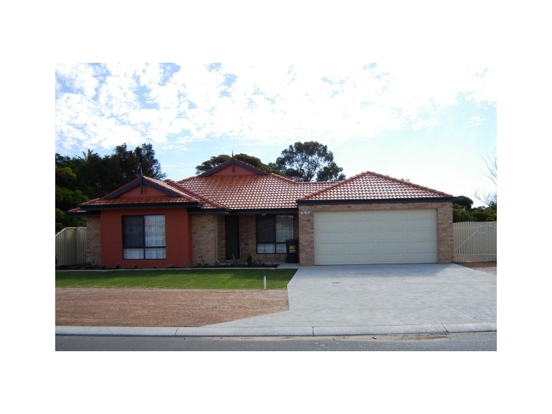 24 Stillwater Avenue, Drummond Cove WA 6532