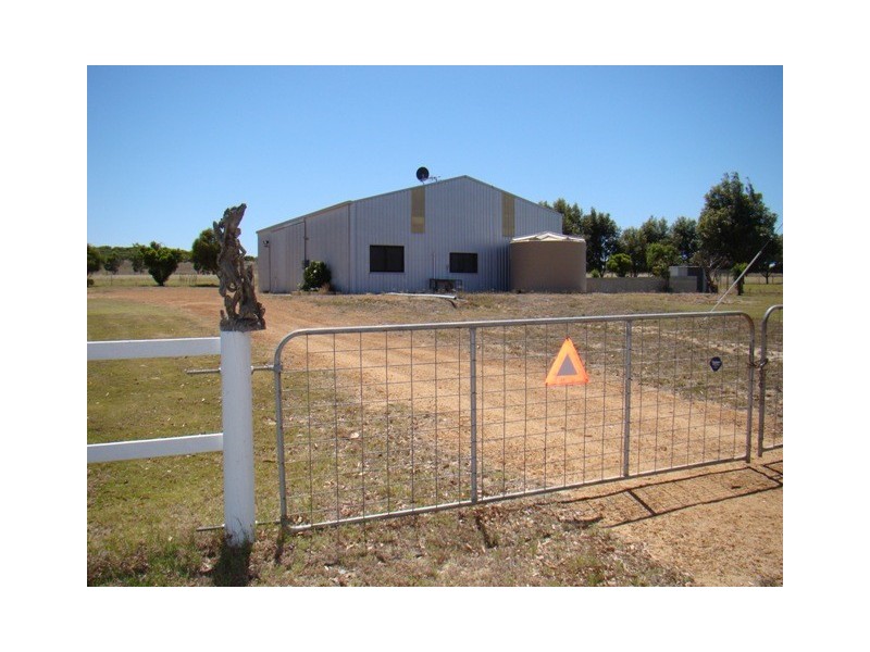 337 Allanooka Springs Road, Walkaway WA 6528