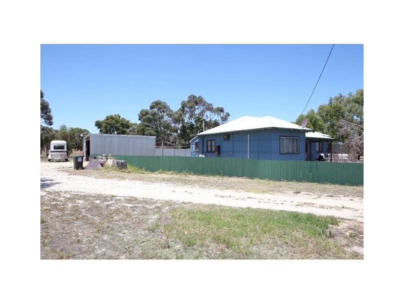 665 ALLANOOKA SPRINGS ROAD, Walkaway WA 6528