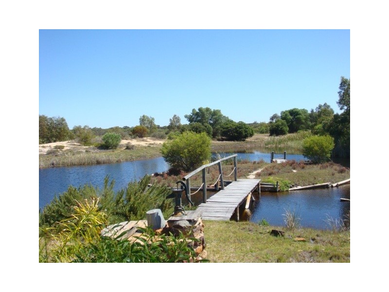 30 Roe Close, Mount Hill WA 6528