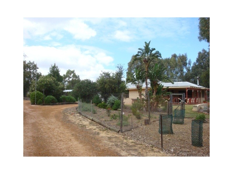 30 Roe Close, Mount Hill WA 6528