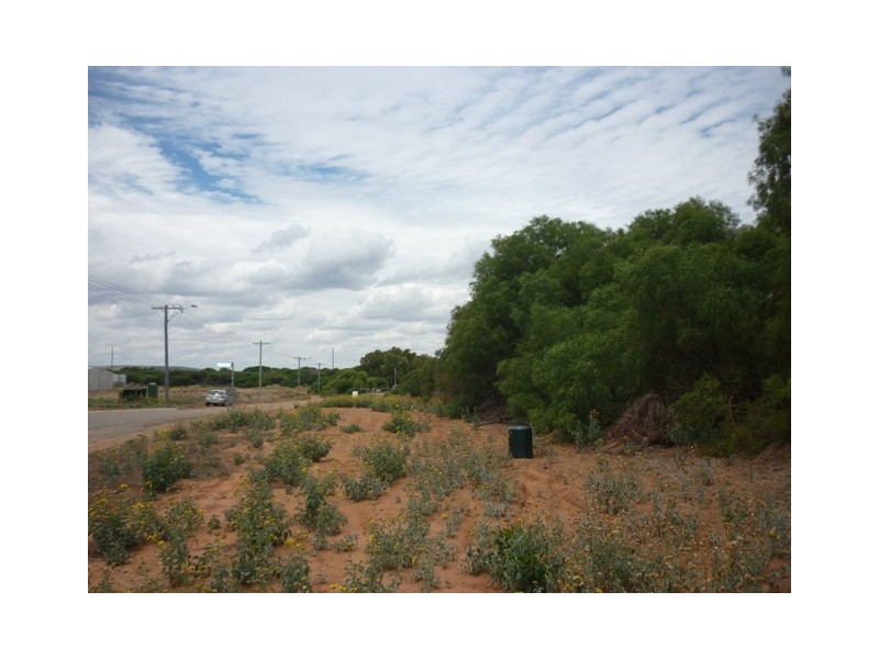 32 Allen Street, Wonthella WA 6530