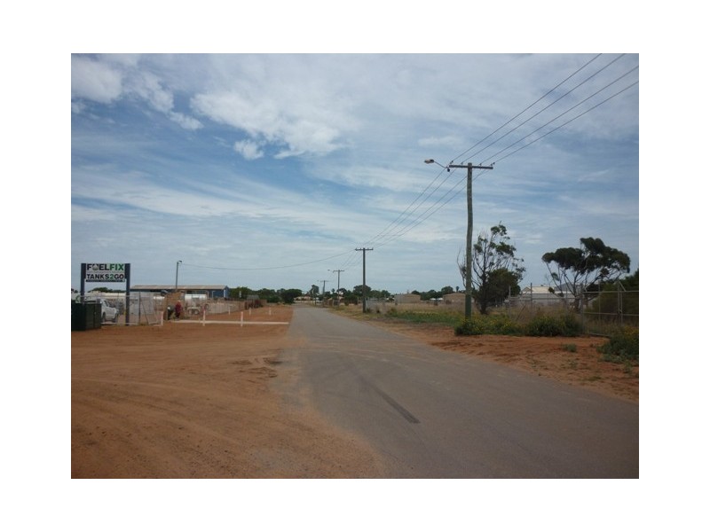 32 Allen Street, Wonthella WA 6530