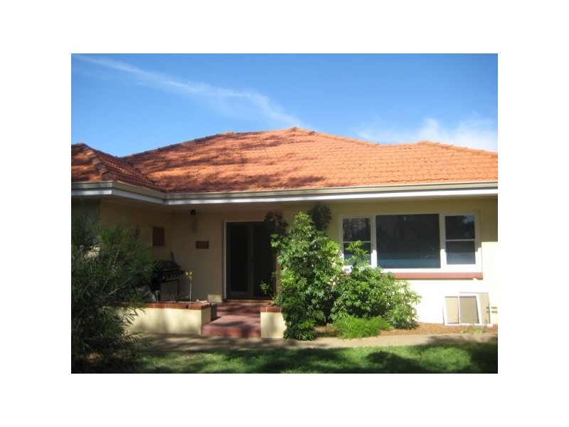 127 Fitzgerald Street, Geraldton WA 6530