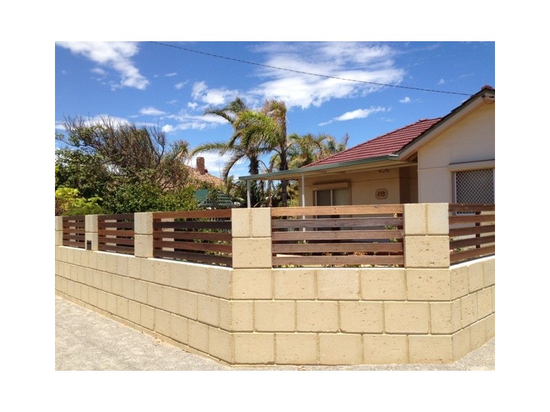 195 Shenton Street, Beachlands WA 6530