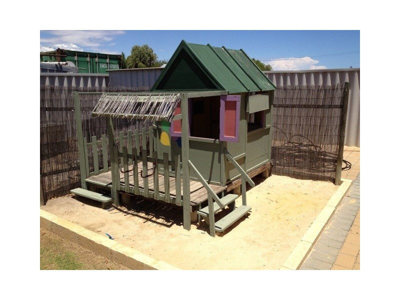 195 Shenton Street, Beachlands WA 6530