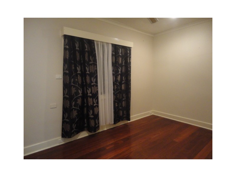 195 Shenton Street, Beachlands WA 6530