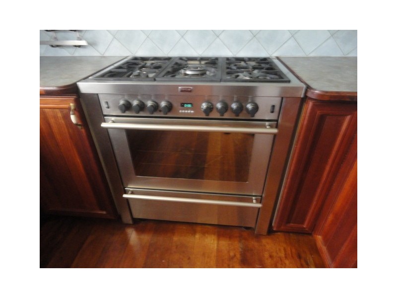 195 Shenton Street, Beachlands WA 6530