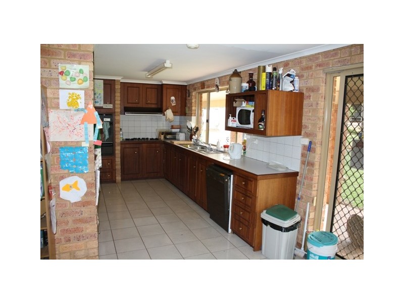 3 Isachar Road, Bowes WA 6535