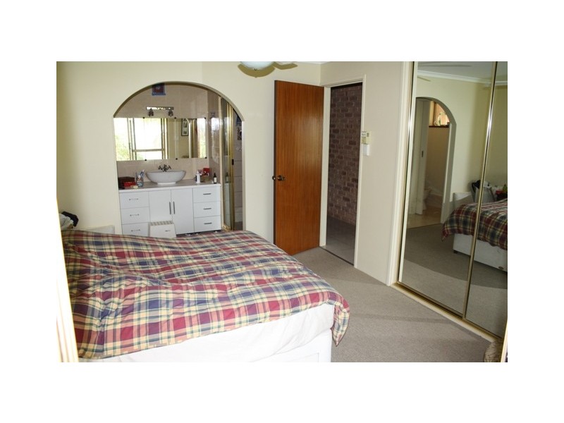 3 Isachar Road, Bowes WA 6535