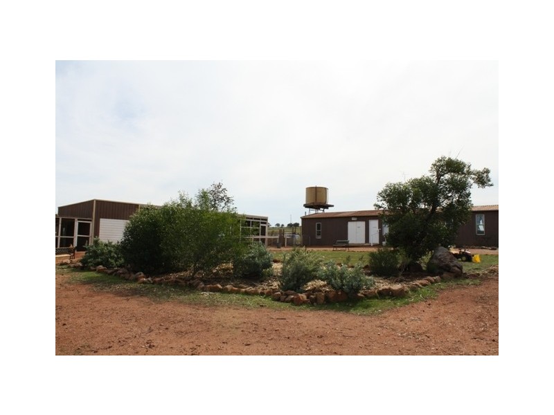 3 Isachar Road, Bowes WA 6535