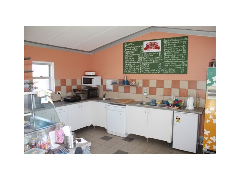 3 Isachar Road, Bowes WA 6535