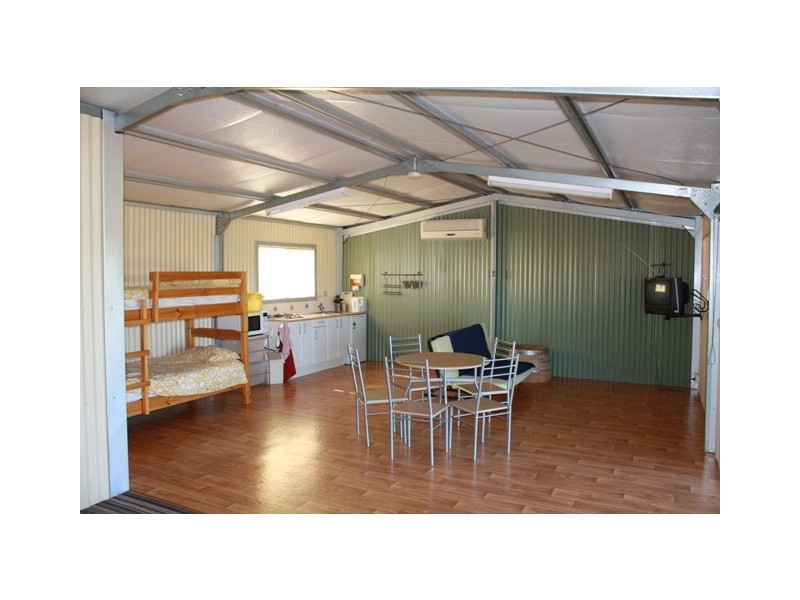 3 Isachar Road, Bowes WA 6535