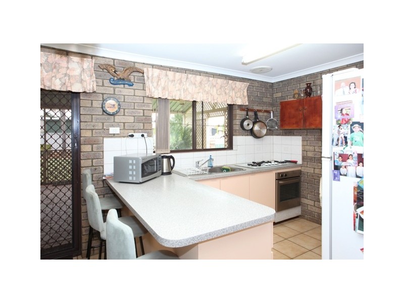 12 Mullian Way, Waggrakine WA 6530