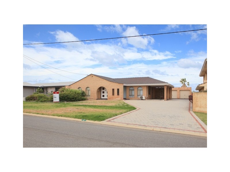 9  NIGEL CRESCENT, Tarcoola Beach WA 6530