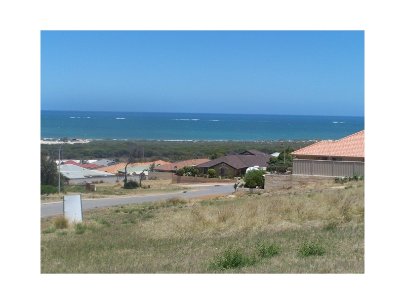 9 Pelican Rise, Wandina WA 6530