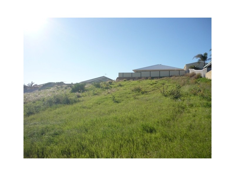 9 Pelican Rise, Wandina WA 6530