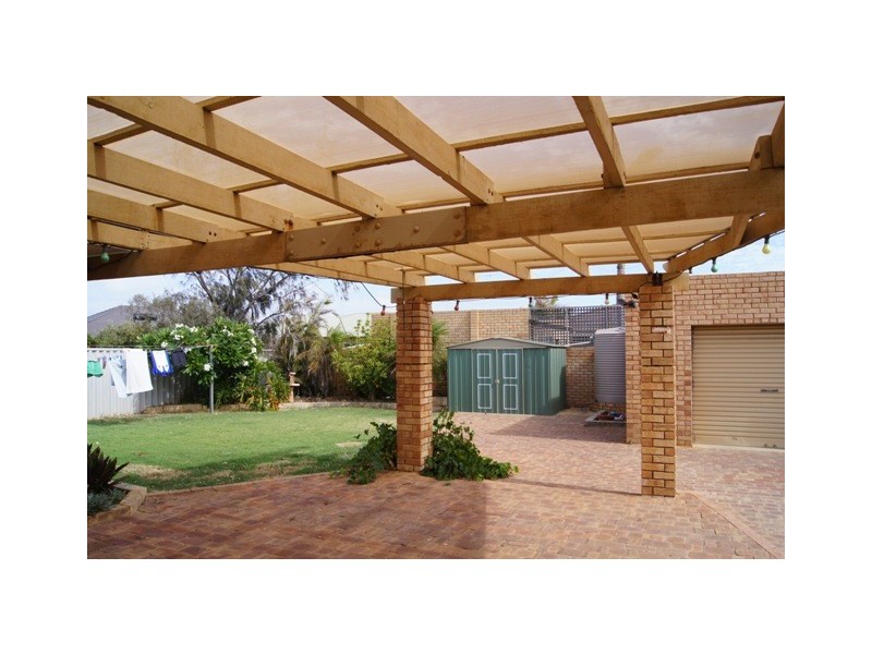 7 DRENTHE PLACE, Mahomets Flats WA 6530