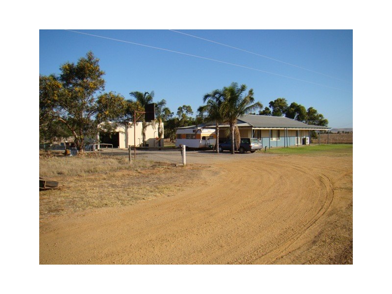 61 EASTOUGH-YETNA ROAD, Yetna WA 6532