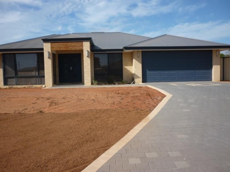 7 Begonia Place, Strathalbyn WA 6530