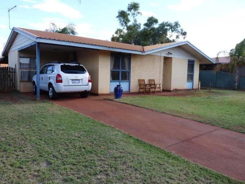 8 Mullgunbah, Newman WA 6753