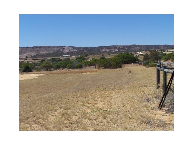 81 Eliza Shaw Drive, White Peak WA 6532