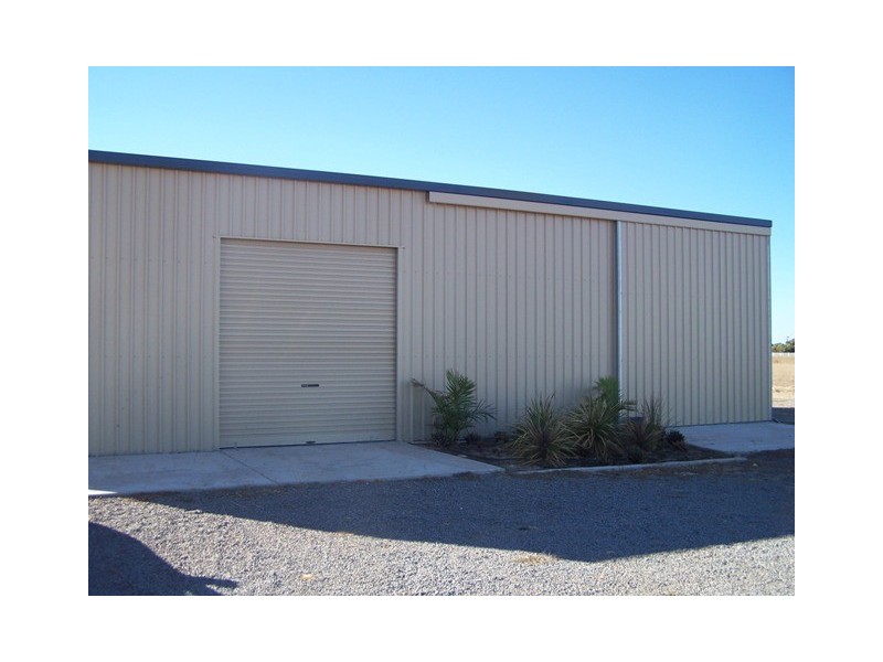 6 Lincoln Street, Deepdale WA 6532