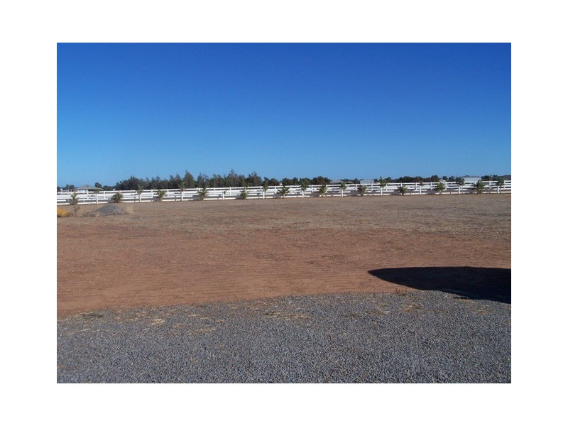 6 Lincoln Street, Deepdale WA 6532