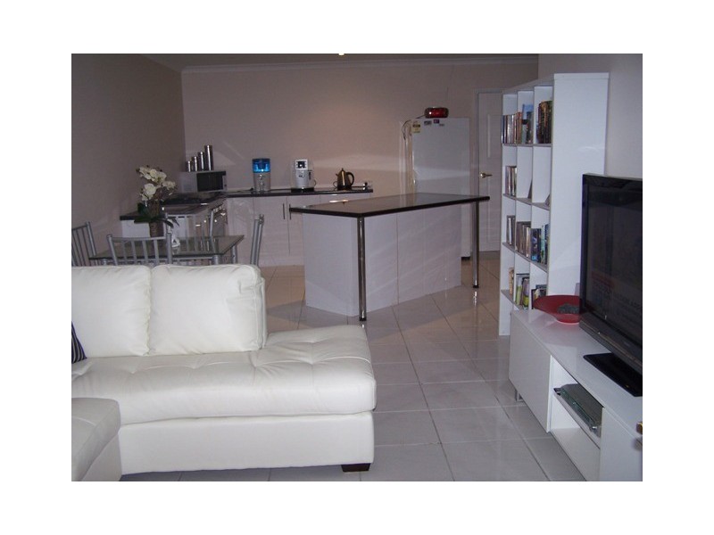 6 Lincoln Street, Deepdale WA 6532