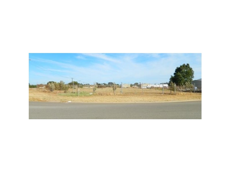 1 Vulcan and 11 Allen Street, Wonthella WA 6530