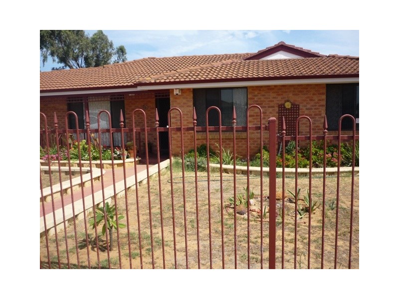 60 Assen, Karloo WA 6530