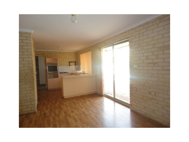 6 Hibiscus Street, Rangeway WA 6530