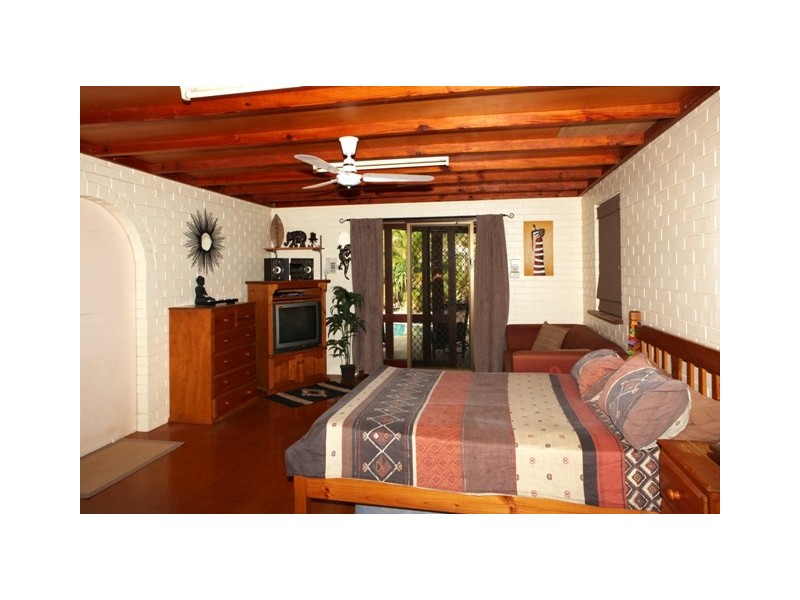 57 ARNOLD ROAD, Waggrakine WA 6530