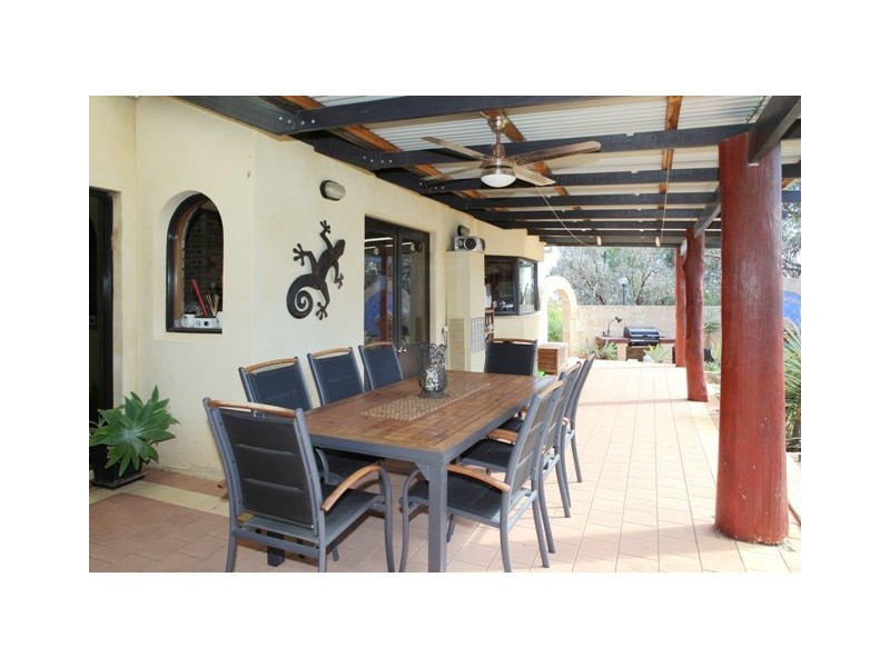 57 ARNOLD ROAD, Waggrakine WA 6530