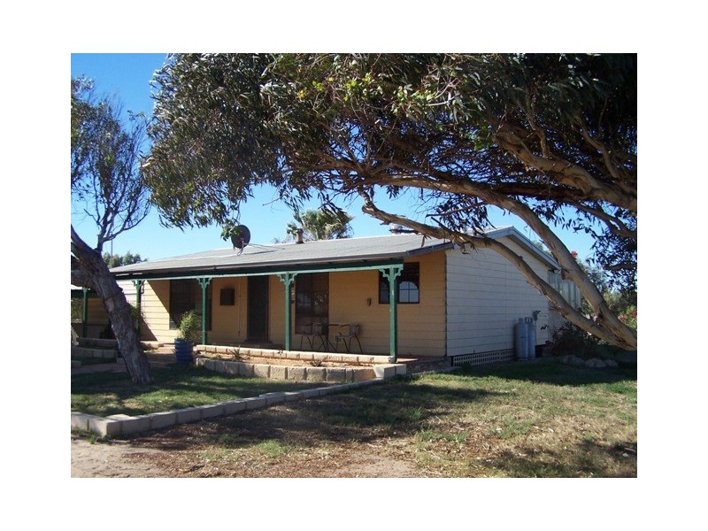 466 Company Road, Greenough WA 6532