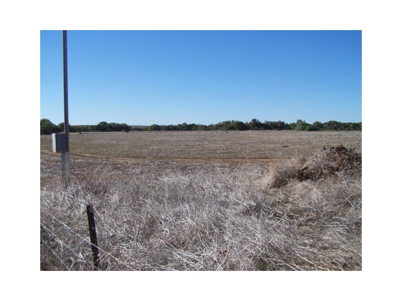 466 Company Road, Greenough WA 6532