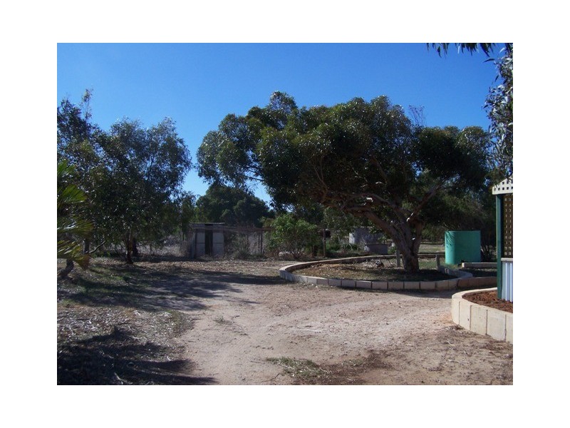 466 Company Road, Greenough WA 6532