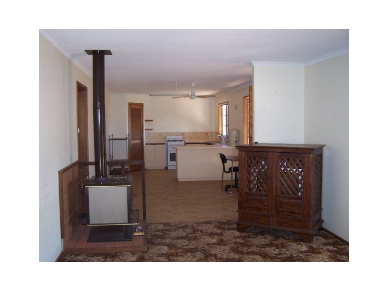 466 Company Road, Greenough WA 6532